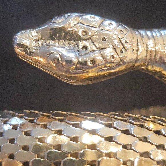 VINTAGE GOLD TONE COILED MESH SNAKE BRACELET - Picture 6 of 7